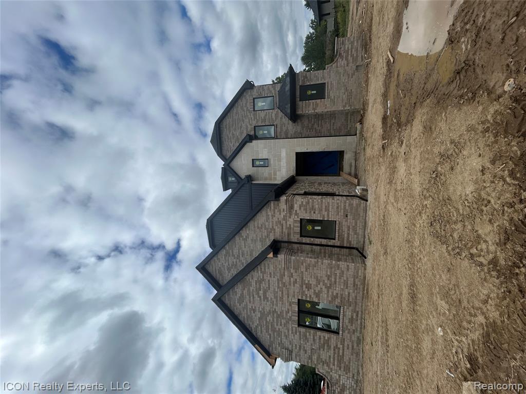 5321 Rochester Road Property Photo 1