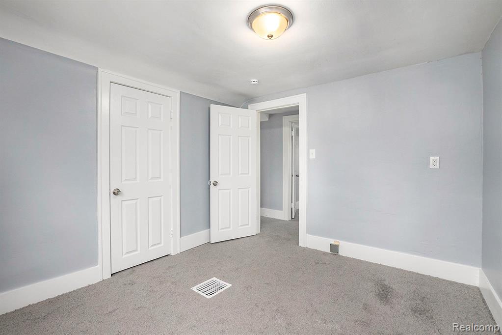 22497 Boulder Avenue Property Photo 11