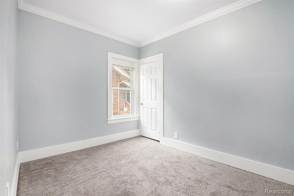 22497 Boulder Avenue Property Photo 13
