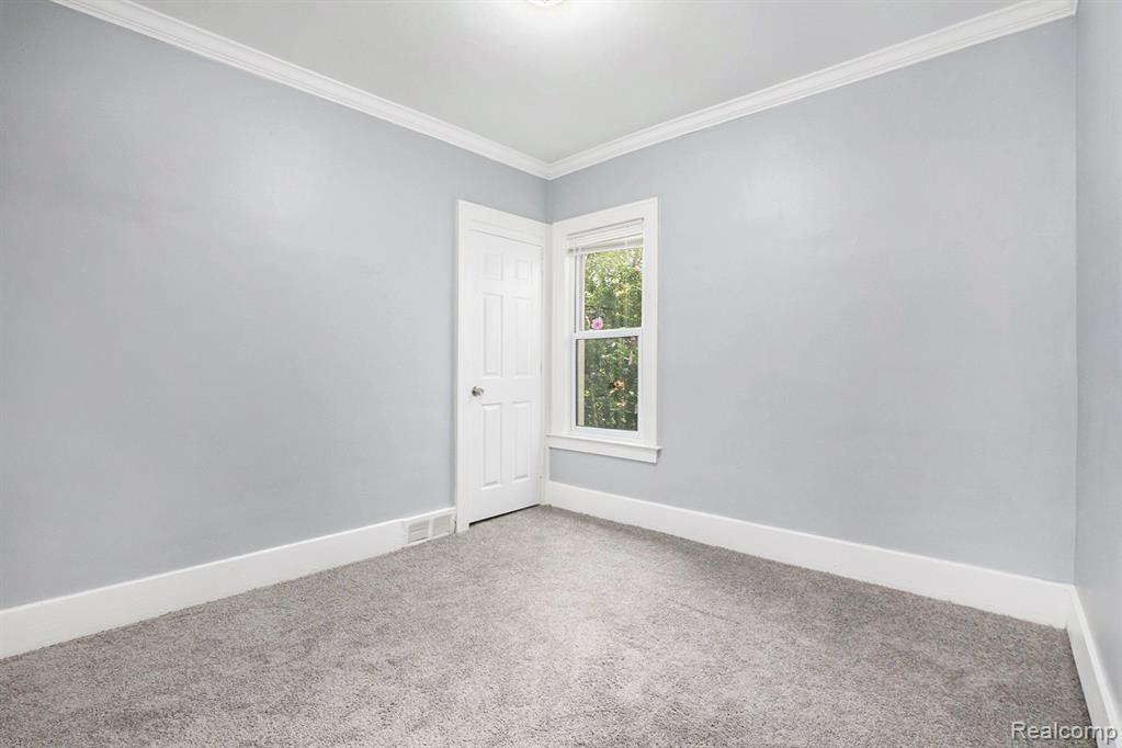 22497 Boulder Avenue Property Photo 14