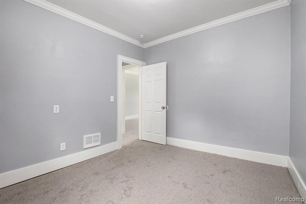 22497 Boulder Avenue Property Photo 17