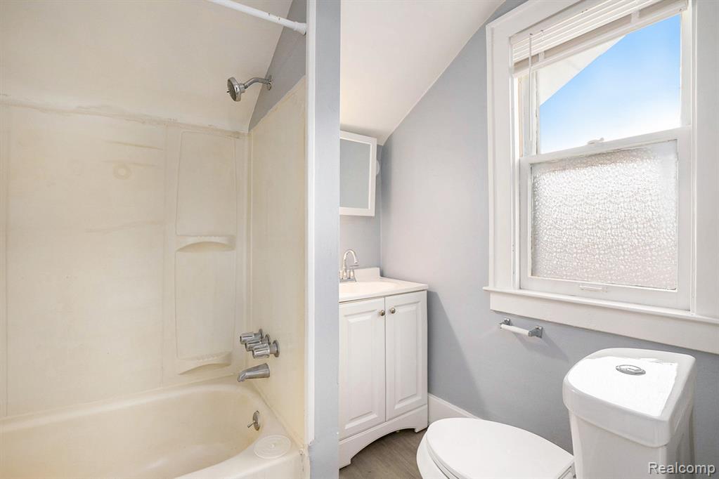 22497 Boulder Avenue Property Photo 18