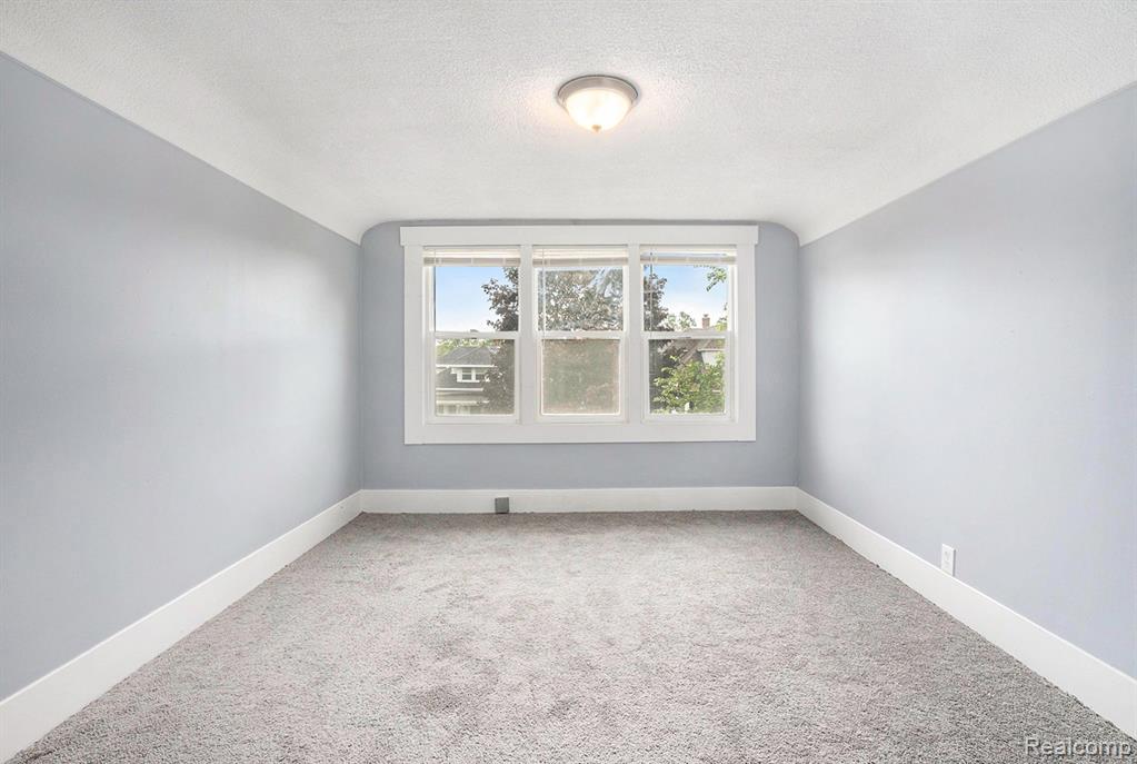 22497 Boulder Avenue Property Photo 20