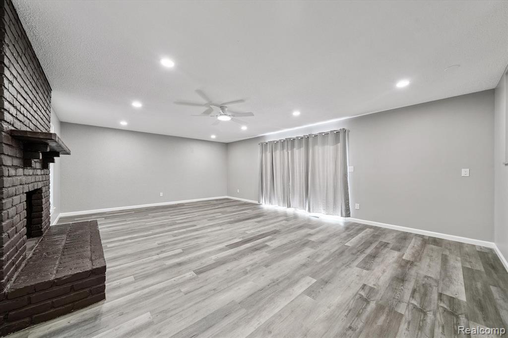 18902 Westmore Street Property Photo 14