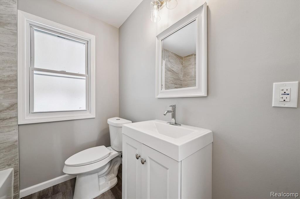 18902 Westmore Street Property Photo 19