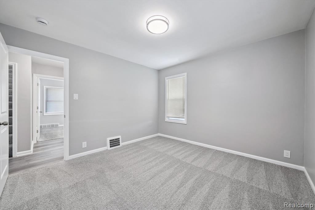 18902 Westmore Street Property Photo 21