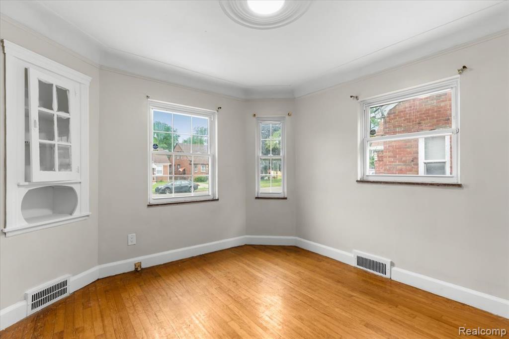 11110 Wayburn Street Property Photo 4