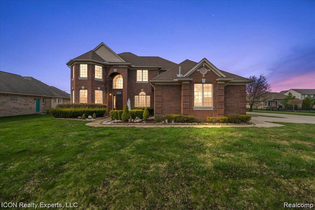 16299 Shaftesbury Lane Property Photo 1