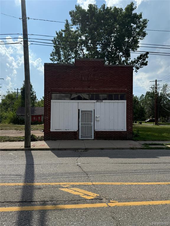 18039 John R Street Property Photo 1