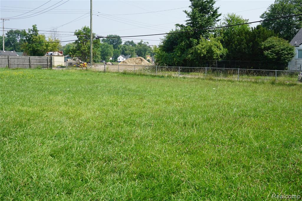 Vacant Spruce Street Property Photo 1