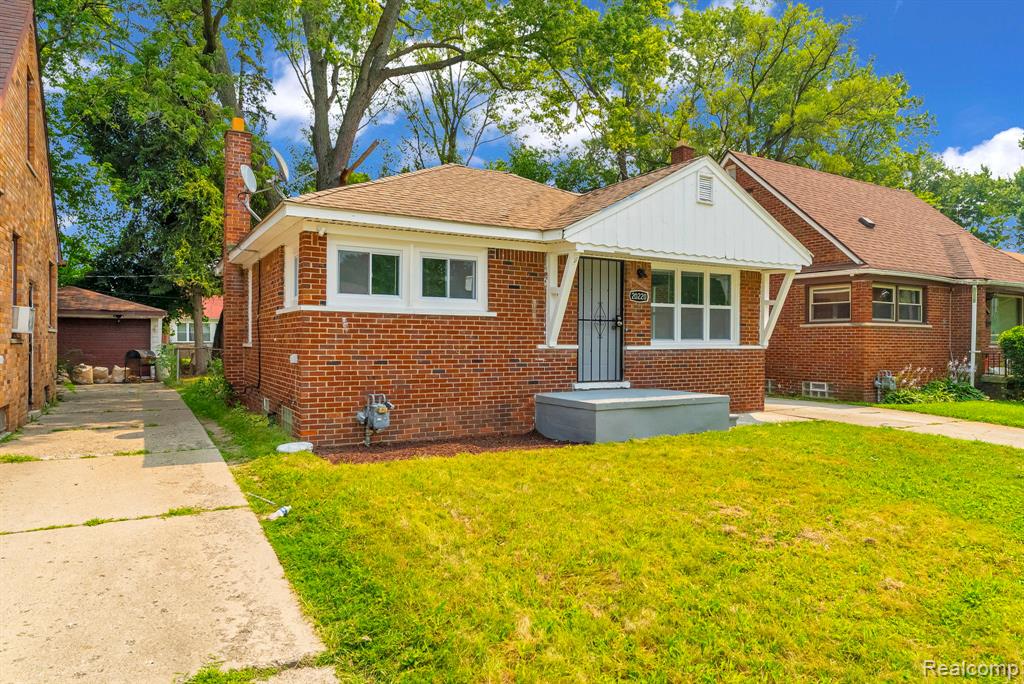 20220 Lahser Road Property Photo 4