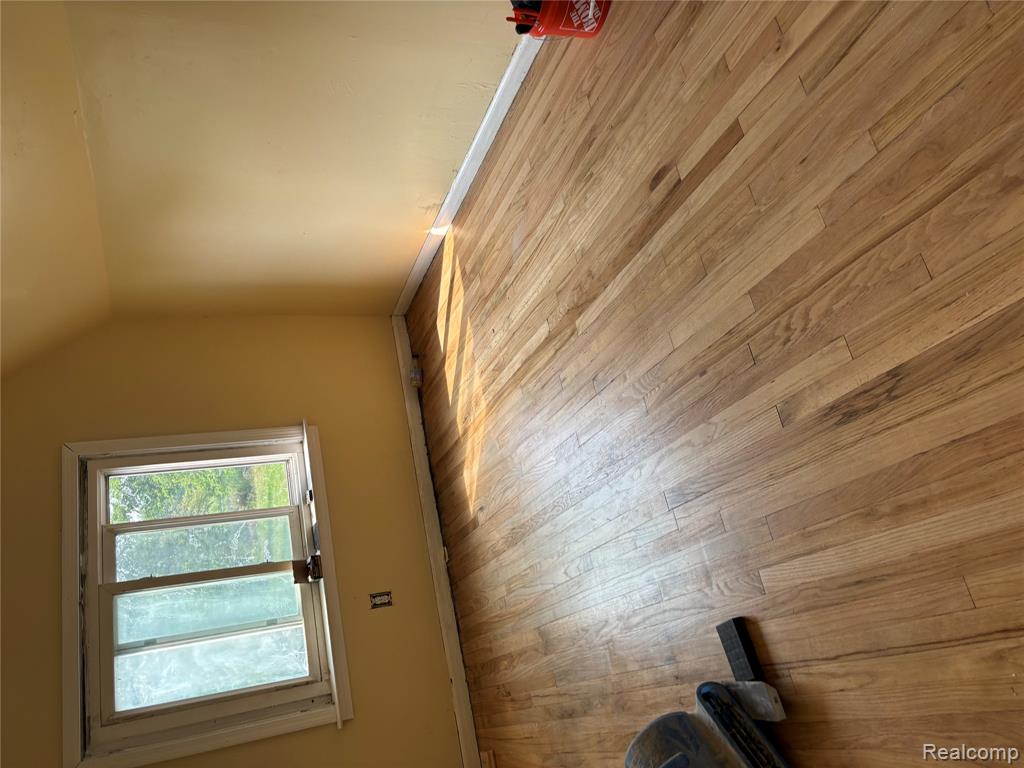 12757 Hampshire Street Property Photo 4