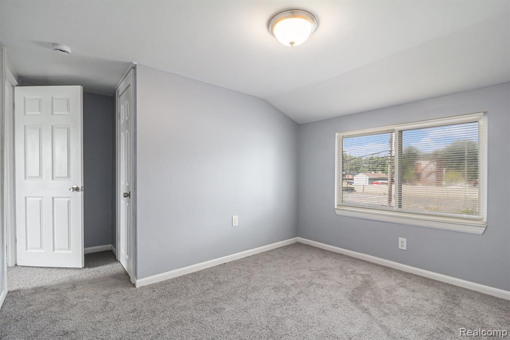 1054 E Troy Street Property Photo 16