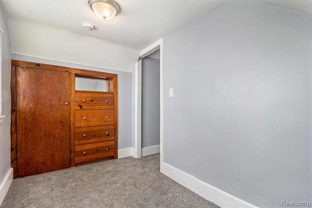1054 E Troy Street Property Photo 19