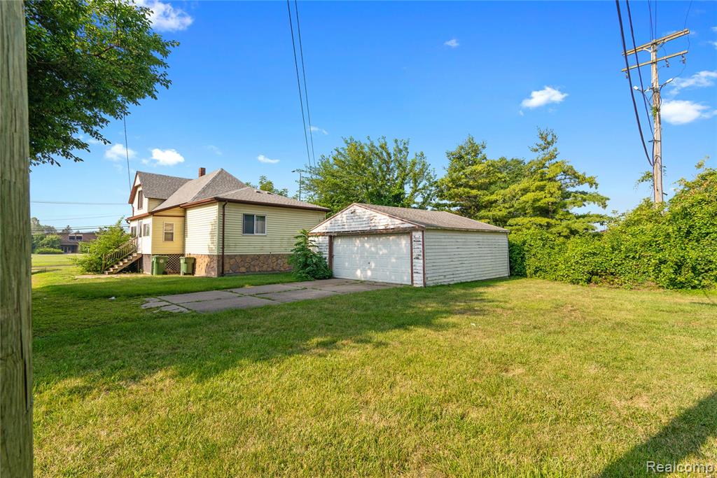 15602 Northline Road Property Photo 18