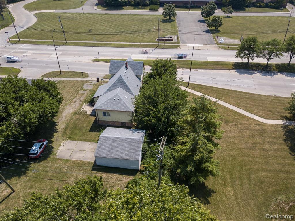 15602 Northline Road Property Photo 20