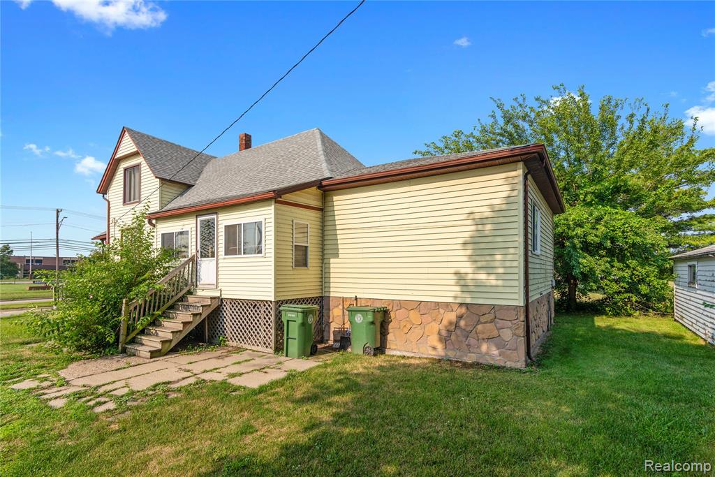 15602 Northline Road Property Photo 14