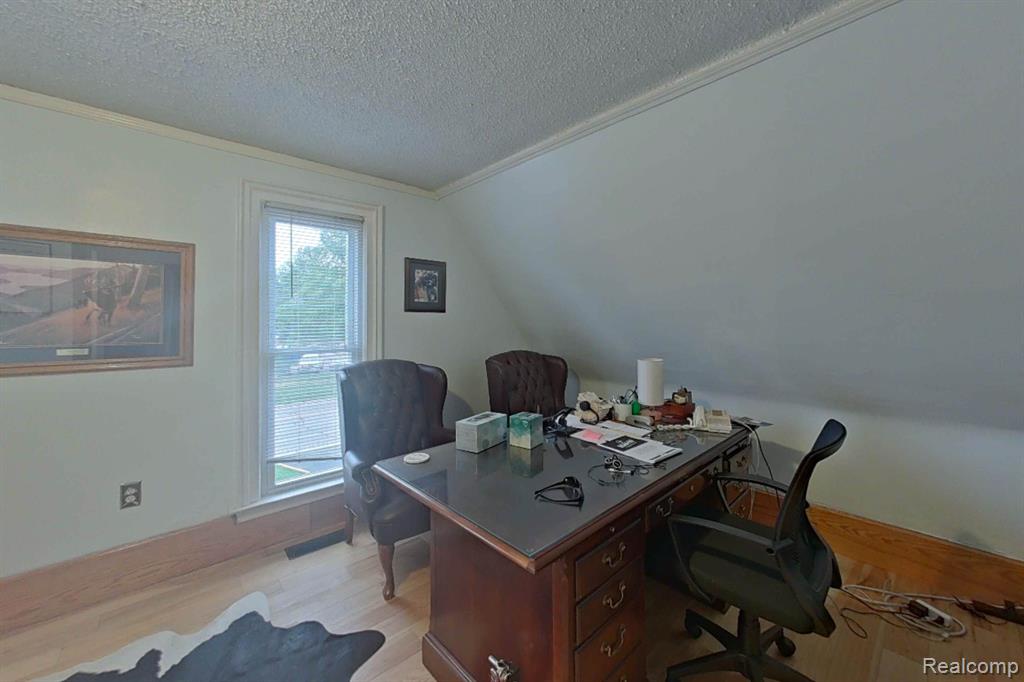515 E Grand River Avenue Property Photo 45