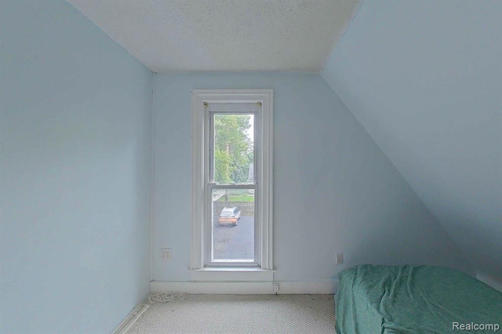 515 E Grand River Avenue Property Photo 48