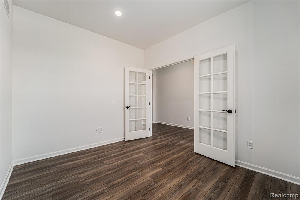 71714 Hidden River Drive Property Photo 12