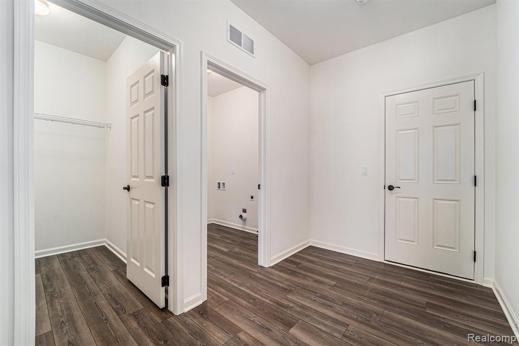 71714 Hidden River Drive Property Photo 13