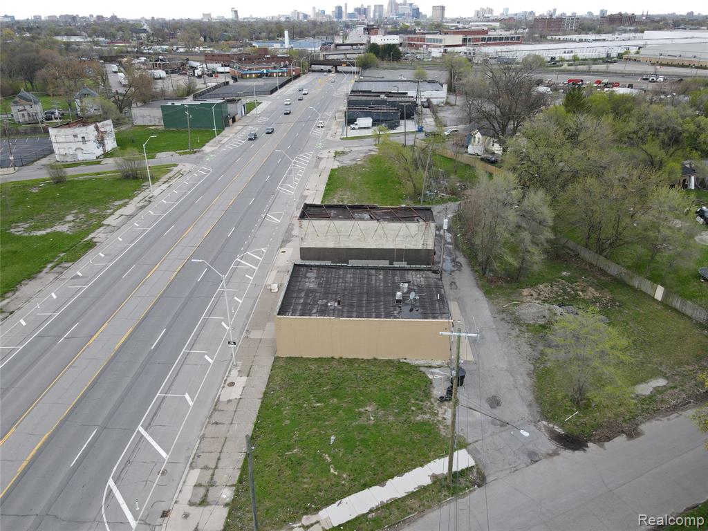 4665 Michigan Avenue Property Photo 8