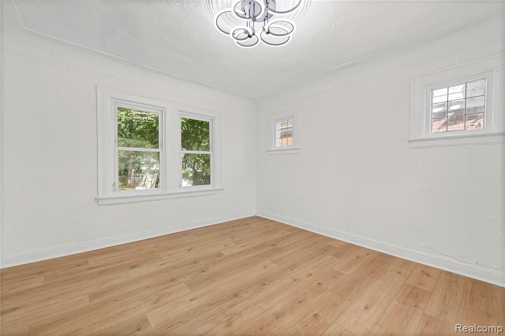 16199 Stansbury Street Property Photo 4