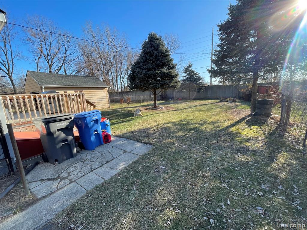 26431 Trowbridge Street Property Photo 12