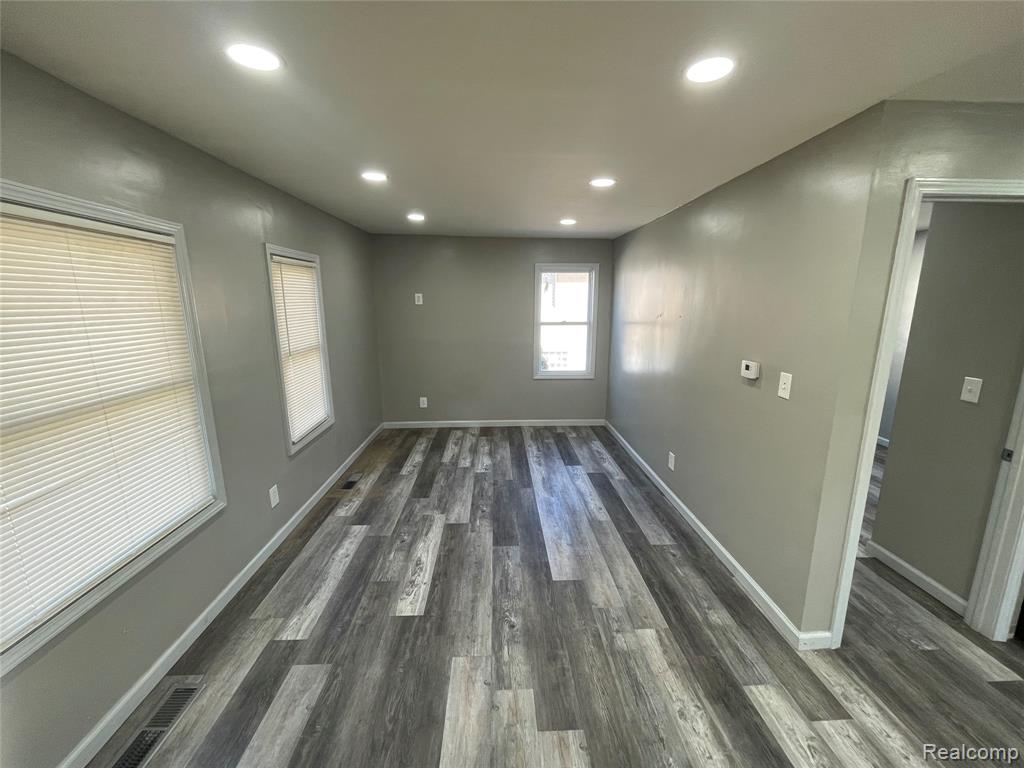 26431 Trowbridge Street Property Photo 33