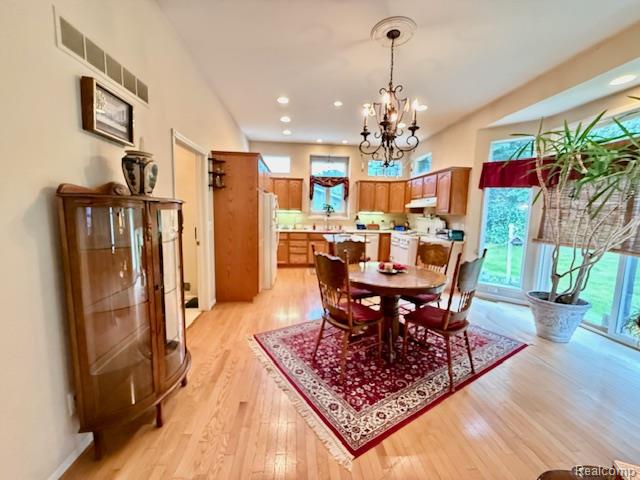 889 Cronkite Drive Property Photo 9