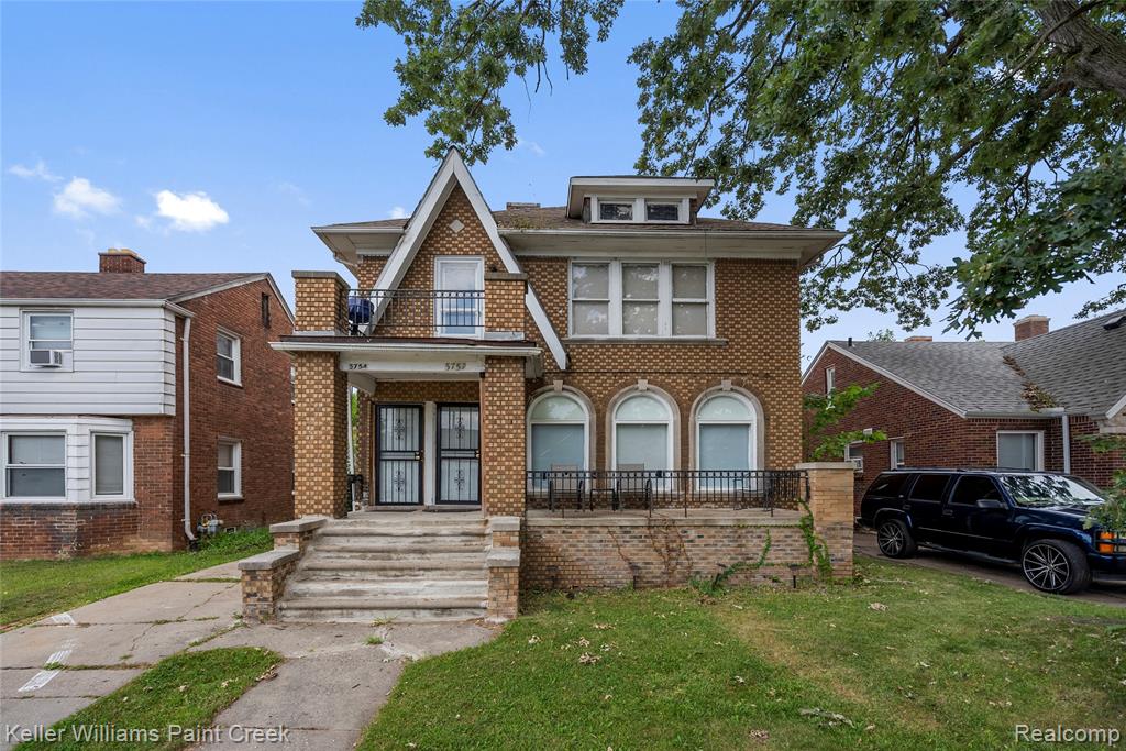 5752 Chatsworth Street Property Photo 1