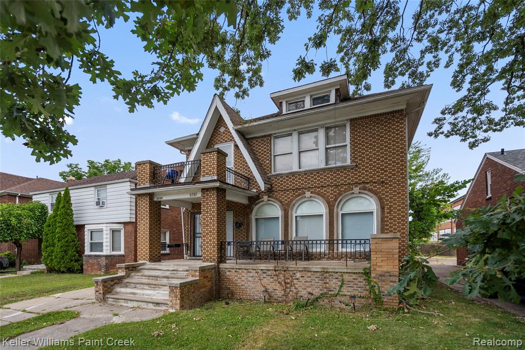 5752 Chatsworth Street Property Photo 3