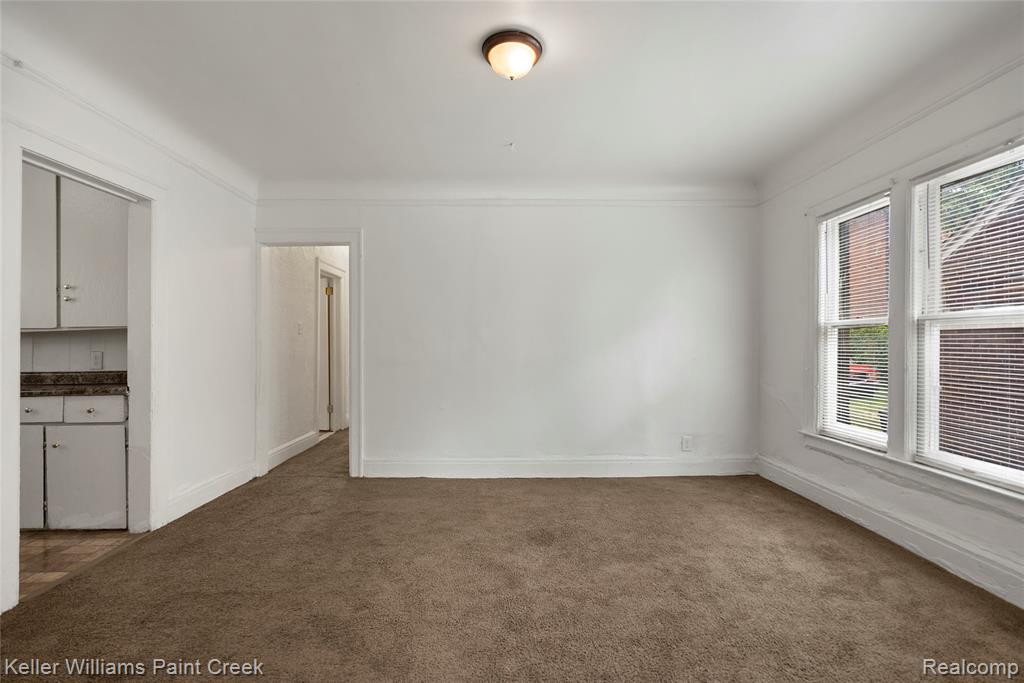 5752 Chatsworth Street Property Photo 8