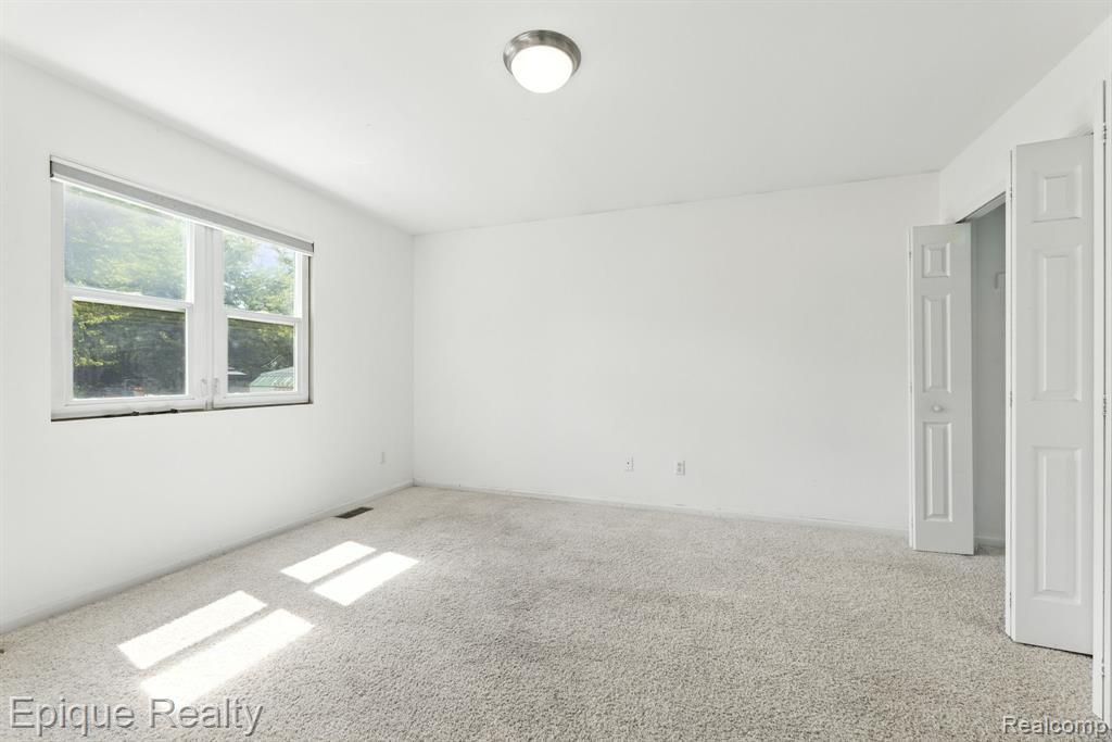 146 Taylor Street Property Photo 11