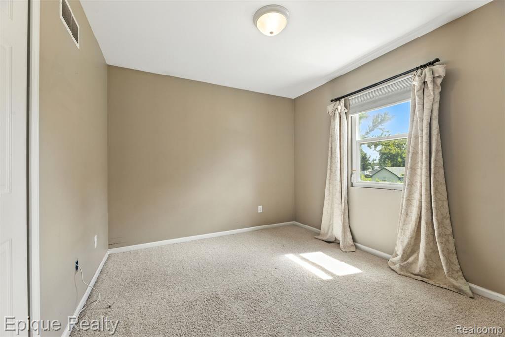 146 Taylor Street Property Photo 15