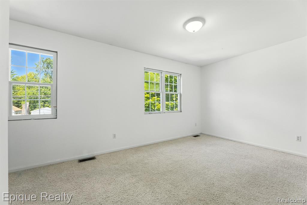 146 Taylor Street Property Photo 17