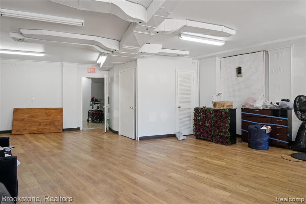 24450 Gratiot Avenue Property Photo 6