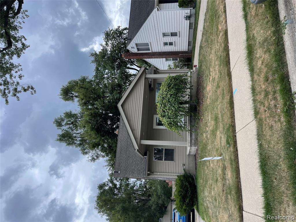 24079 Dartmouth Street Property Photo 2