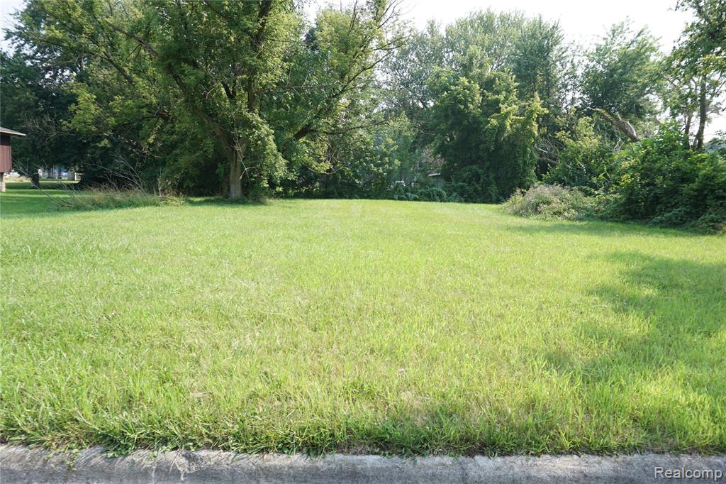 Vacant Florence Street Property Photo 1