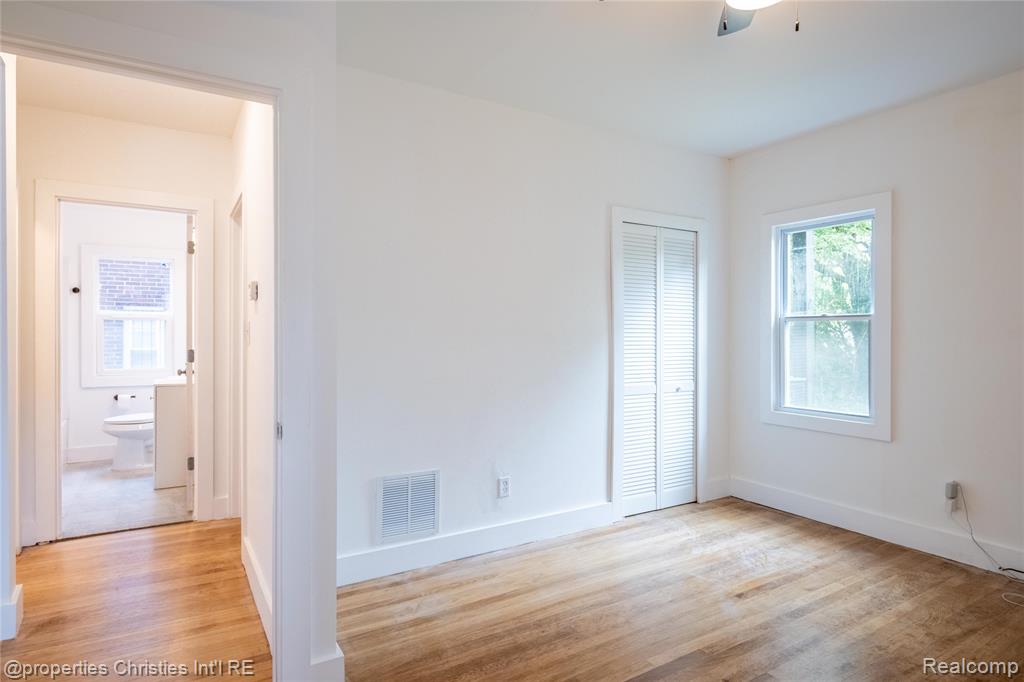4373-4375 Balfour Road Property Photo 19