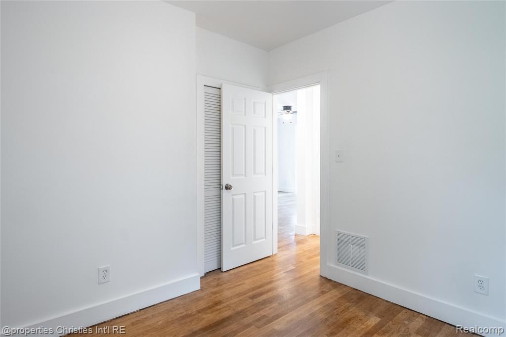 4373-4375 Balfour Road Property Photo 22