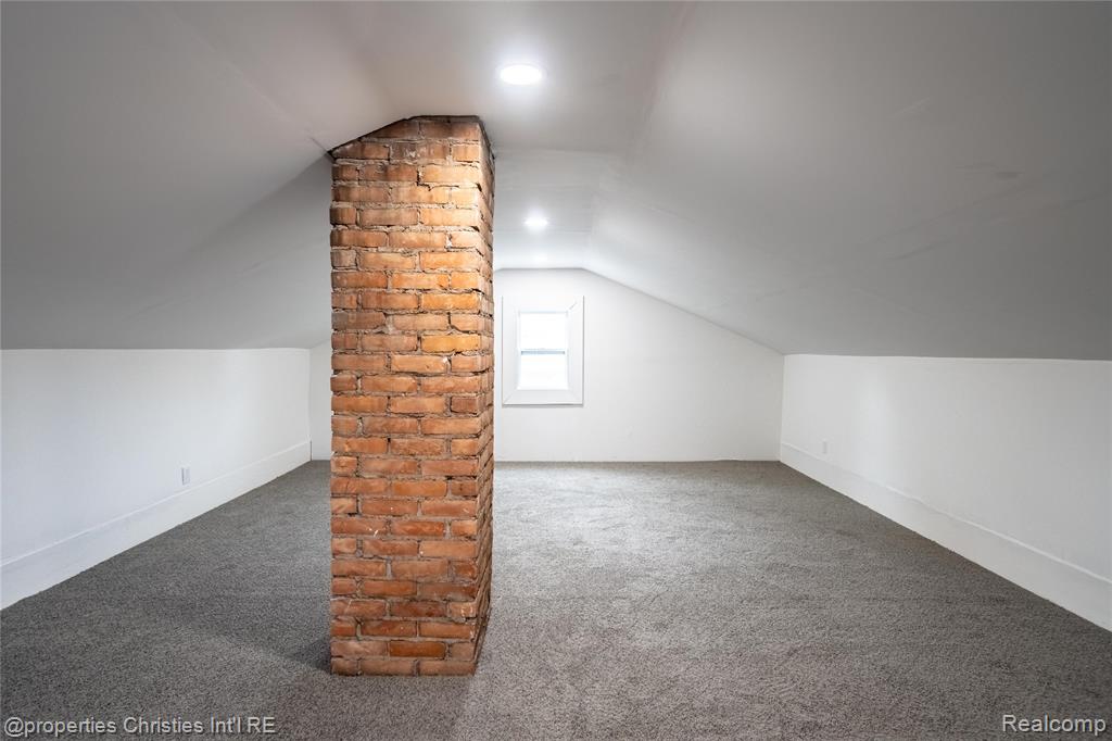 4373-4375 Balfour Road Property Photo 26
