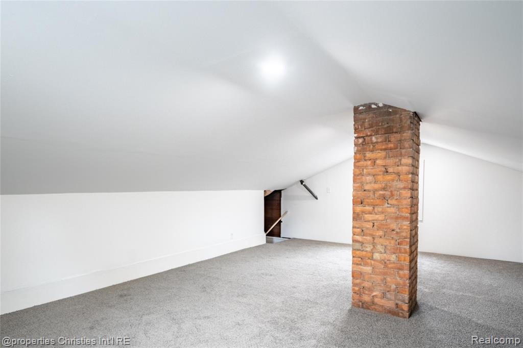 4373-4375 Balfour Road Property Photo 28