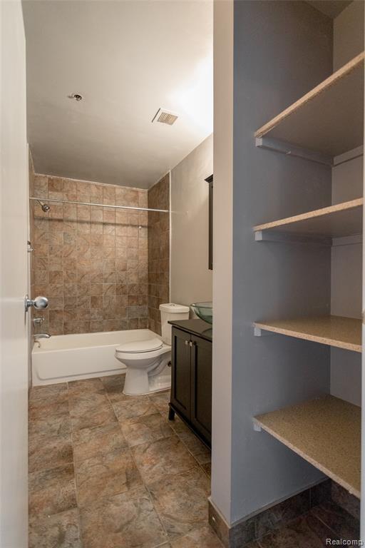 6533 E Jefferson Avenue Property Photo 12