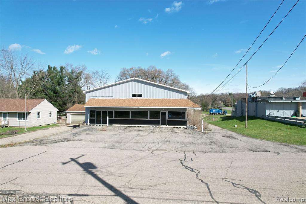 110 Creekview Drive Property Photo 2