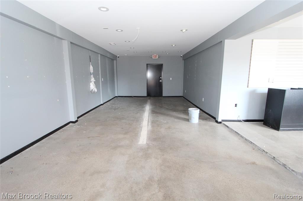 110 Creekview Drive Property Photo 12