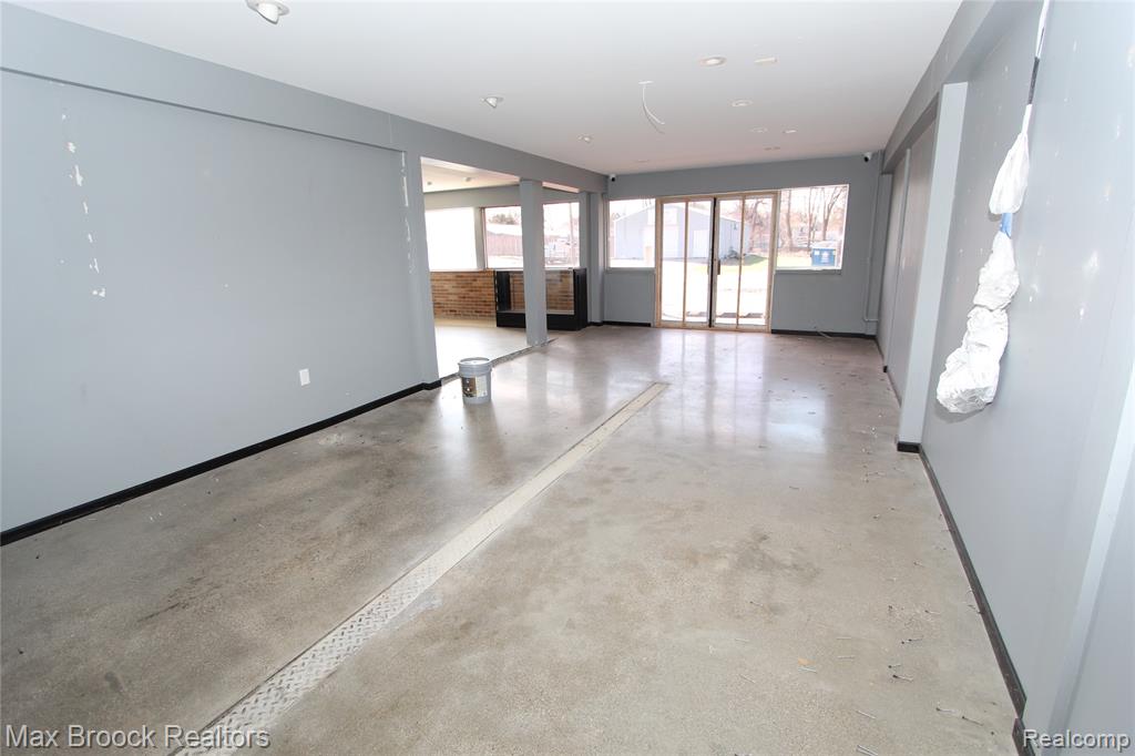110 Creekview Drive Property Photo 13