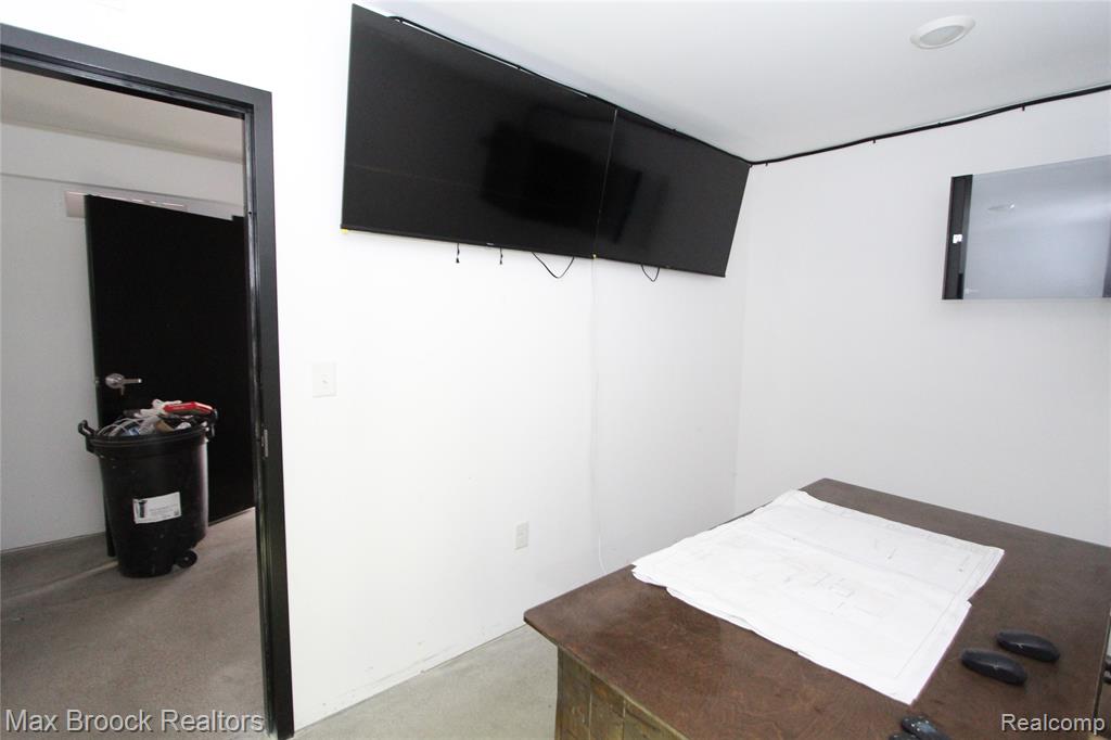 110 Creekview Drive Property Photo 16