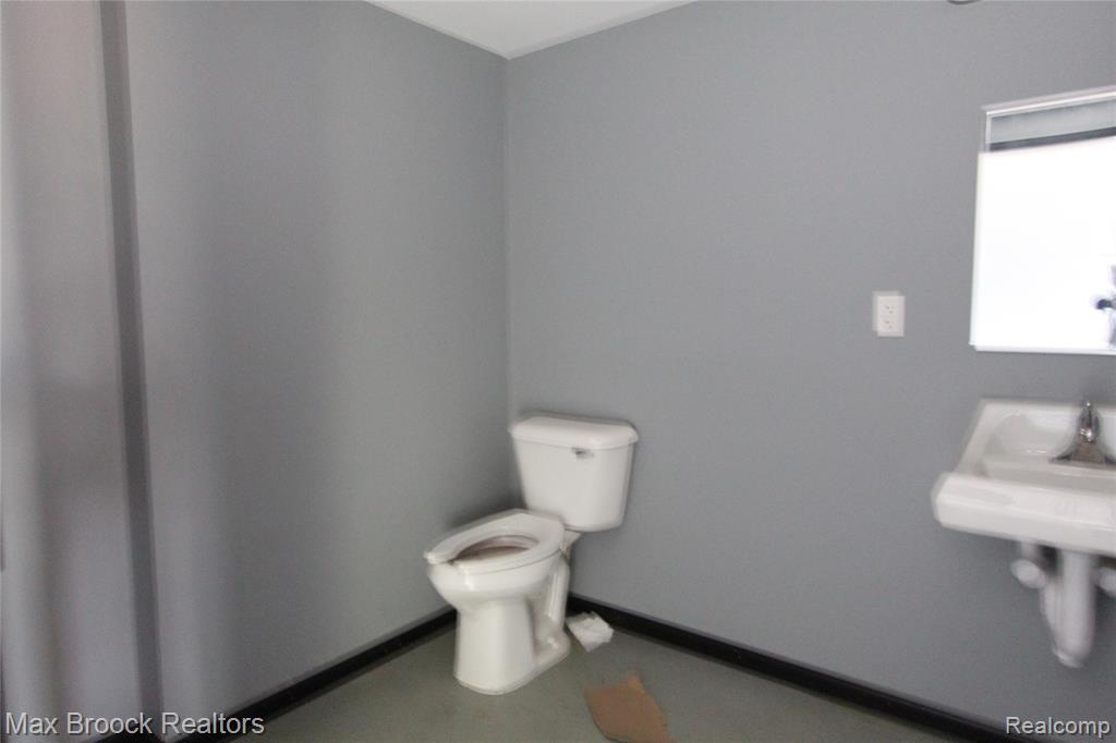 110 Creekview Drive Property Photo 18