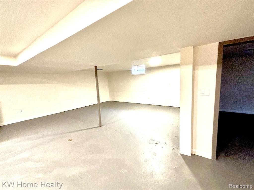 20451 Kentucky Street Property Photo 23